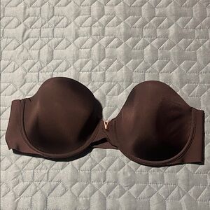 Elegant Black aVictoria Secret Strapless Bra with attachable straps